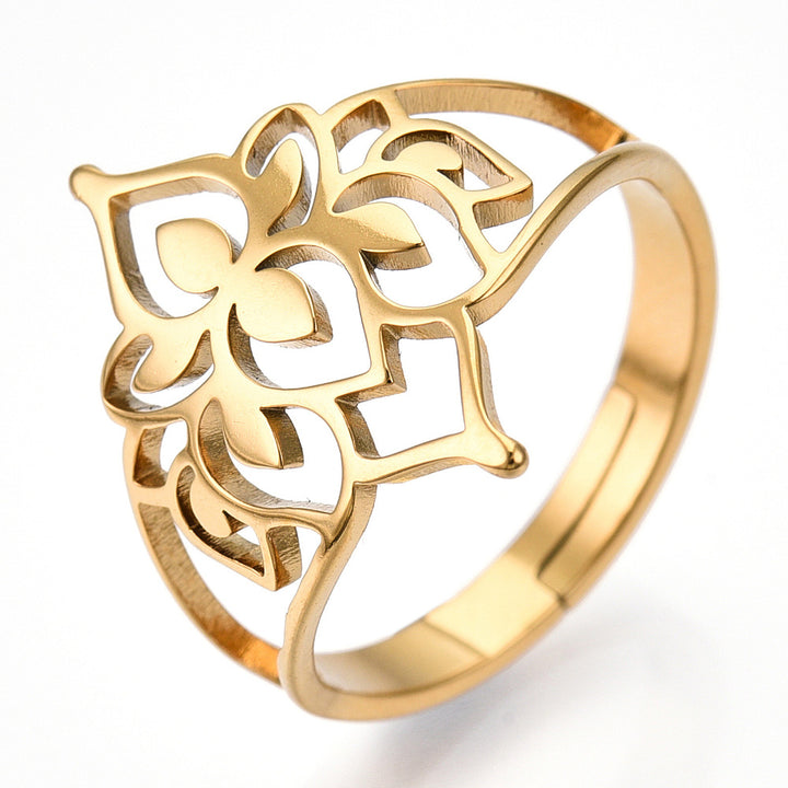 Ring mit Lotus