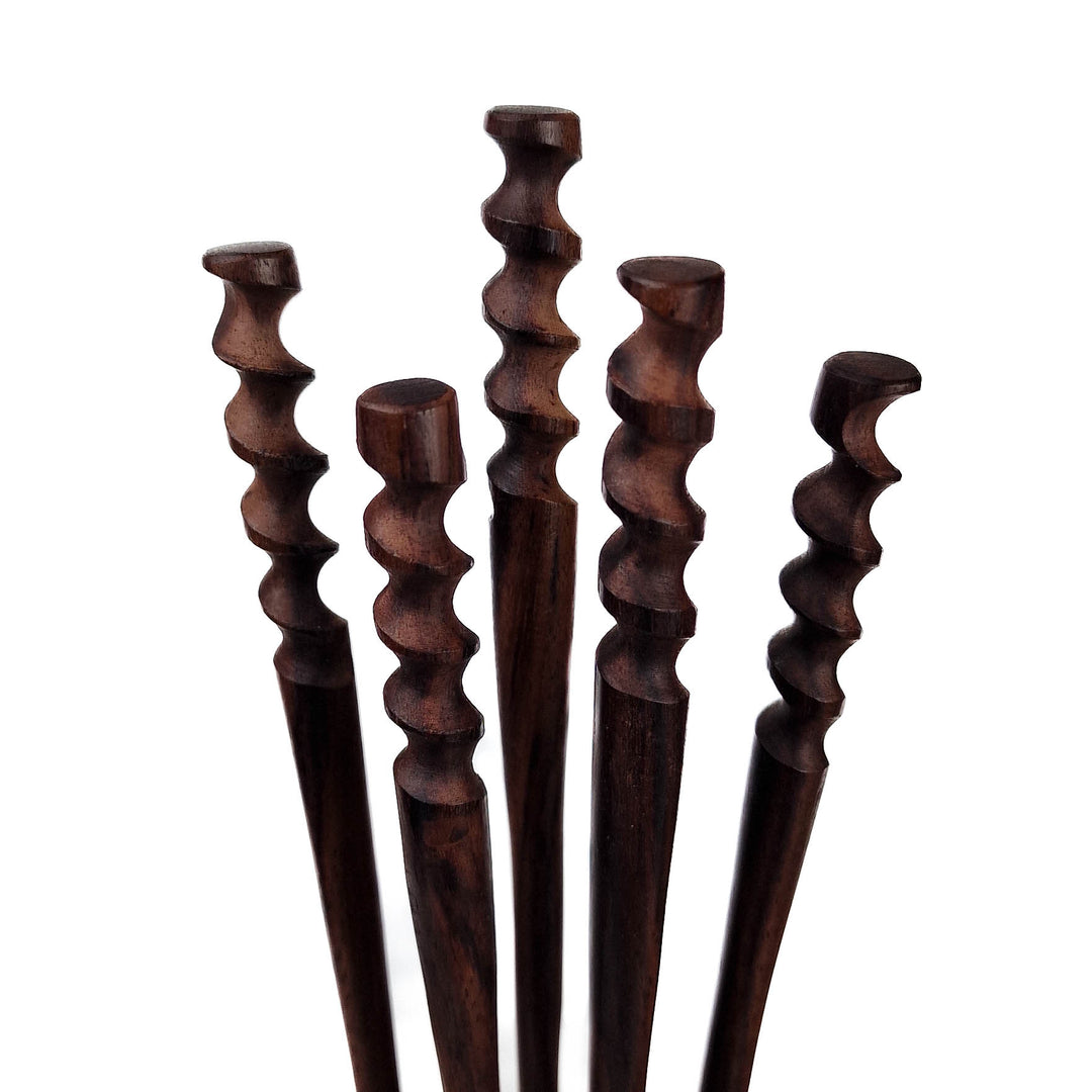 Stabile Haarnadeln mit Spirale aus Holz